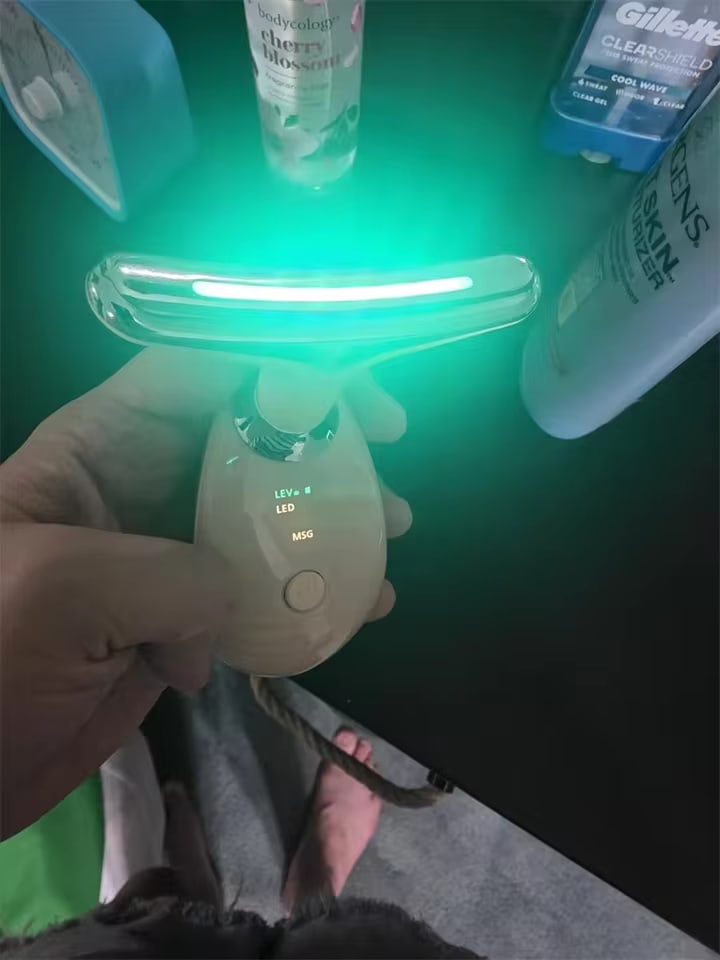 Foto de una clienta con su Lumé Sculpt